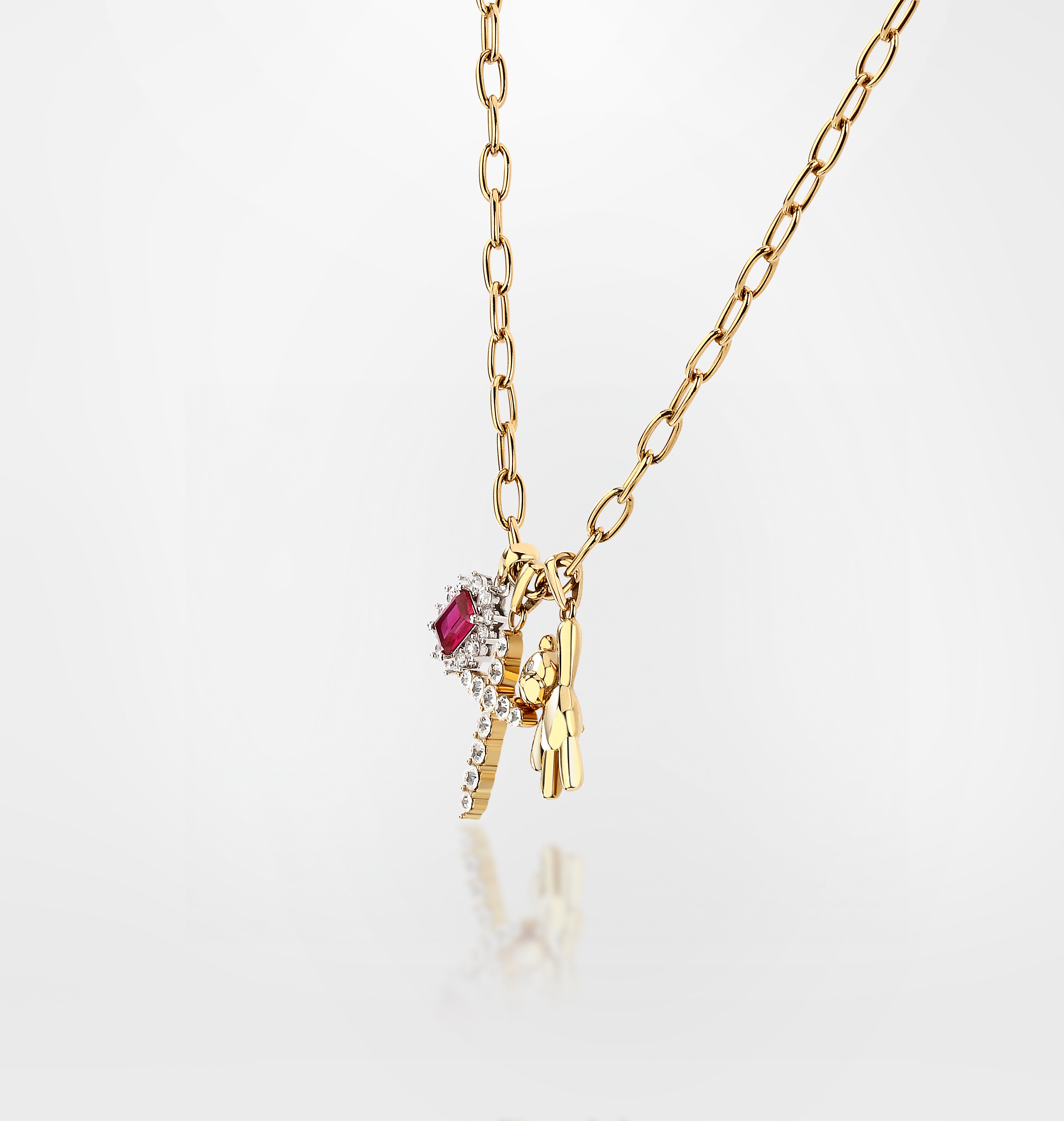 MULTI-PENDANT NECKLACE