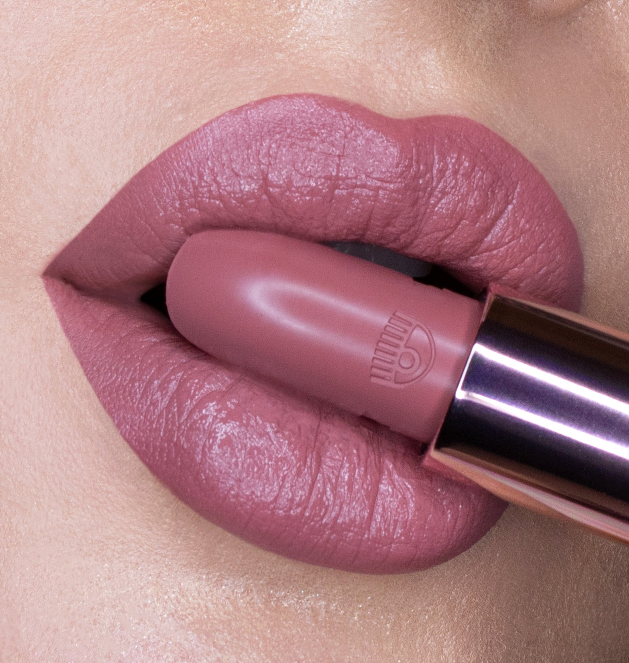 LIP KIT - KISS ESSENTIAL 05-thumbmail-4