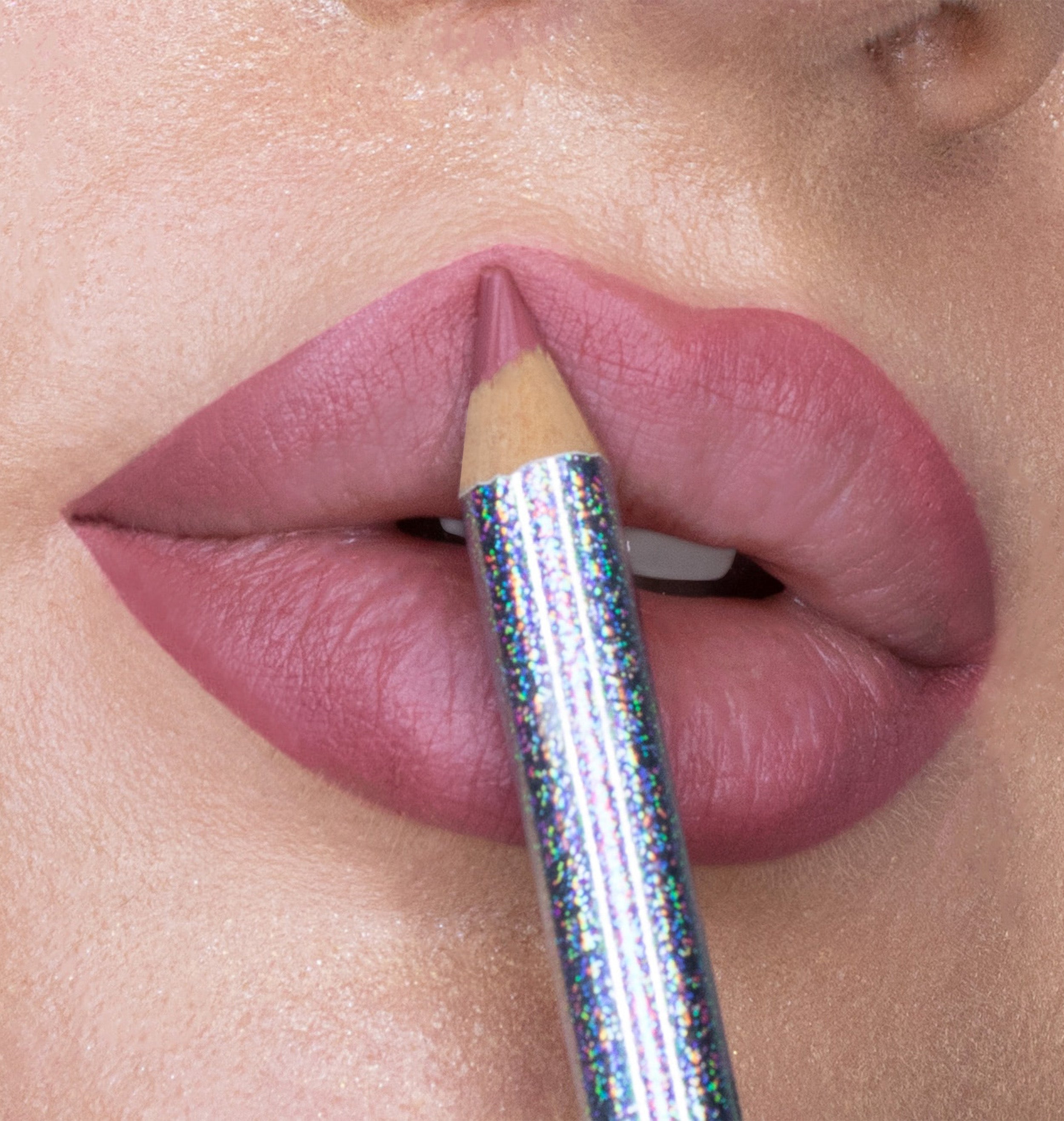 LIP KIT - KISS ESSENTIAL 05-thumbmail-7
