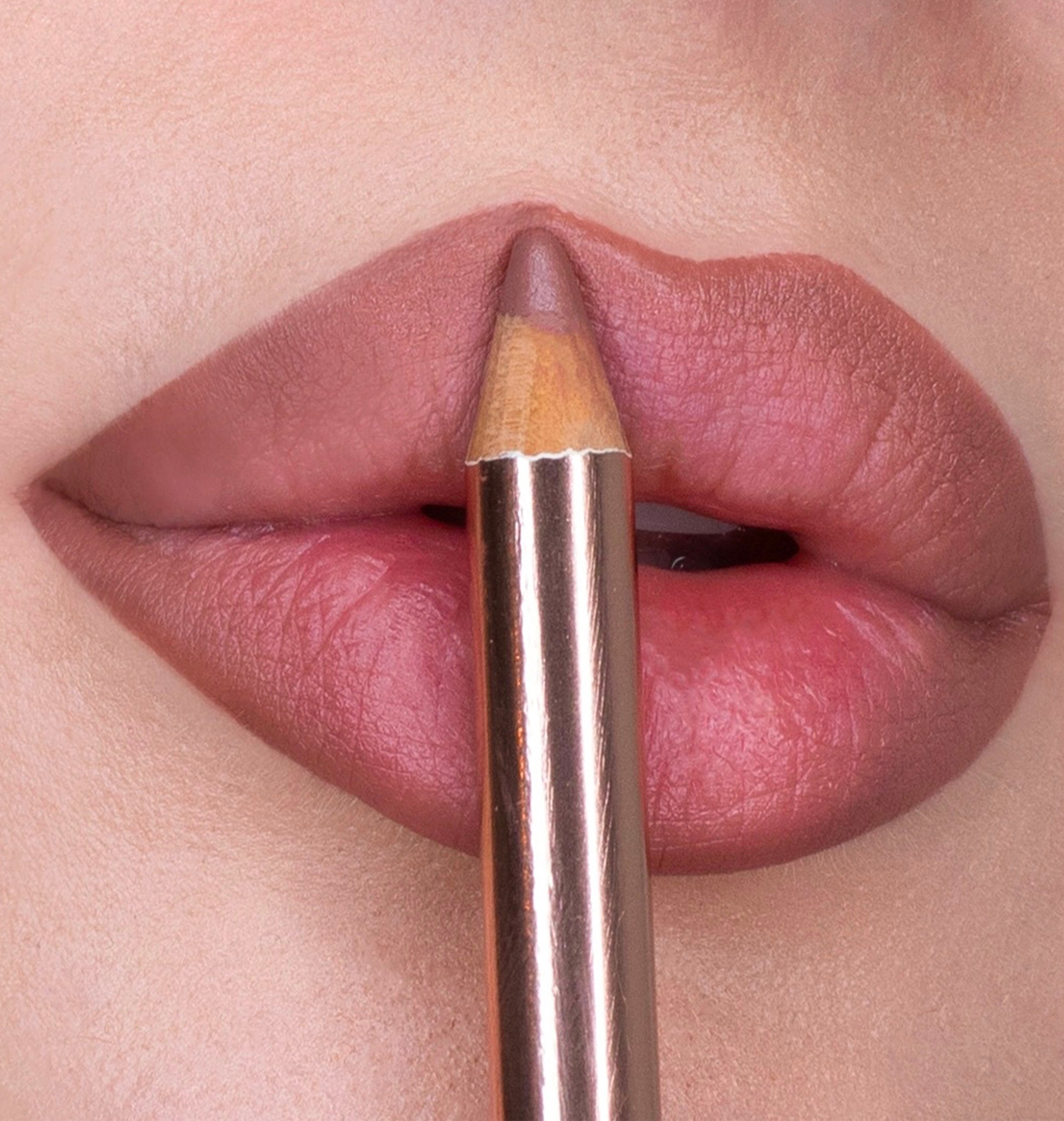LIP KIT - KISS ESSENTIAL 09-thumbmail-7