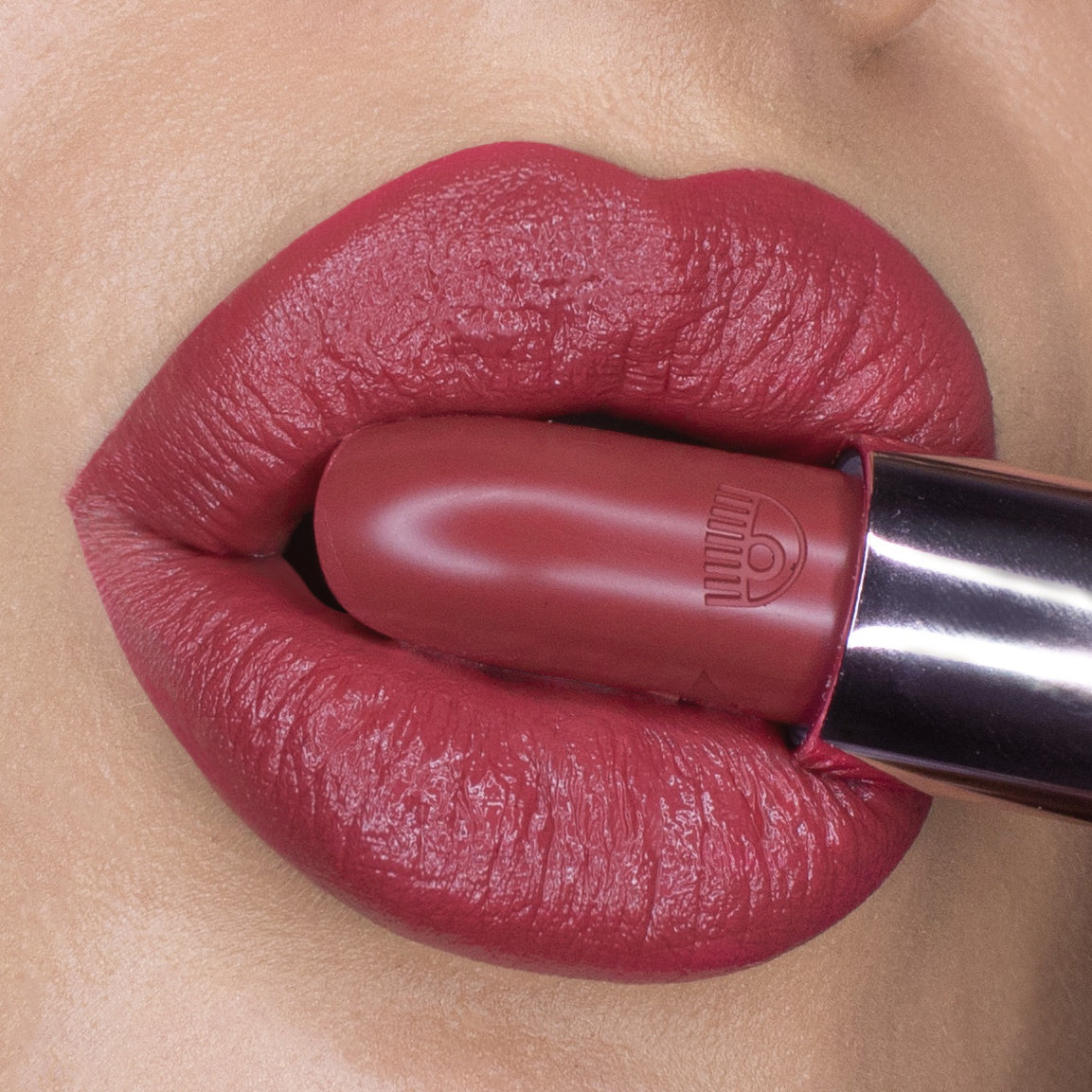 LIP KIT - KISS ESSENTIAL 12 – Chiara Ferragni Brand