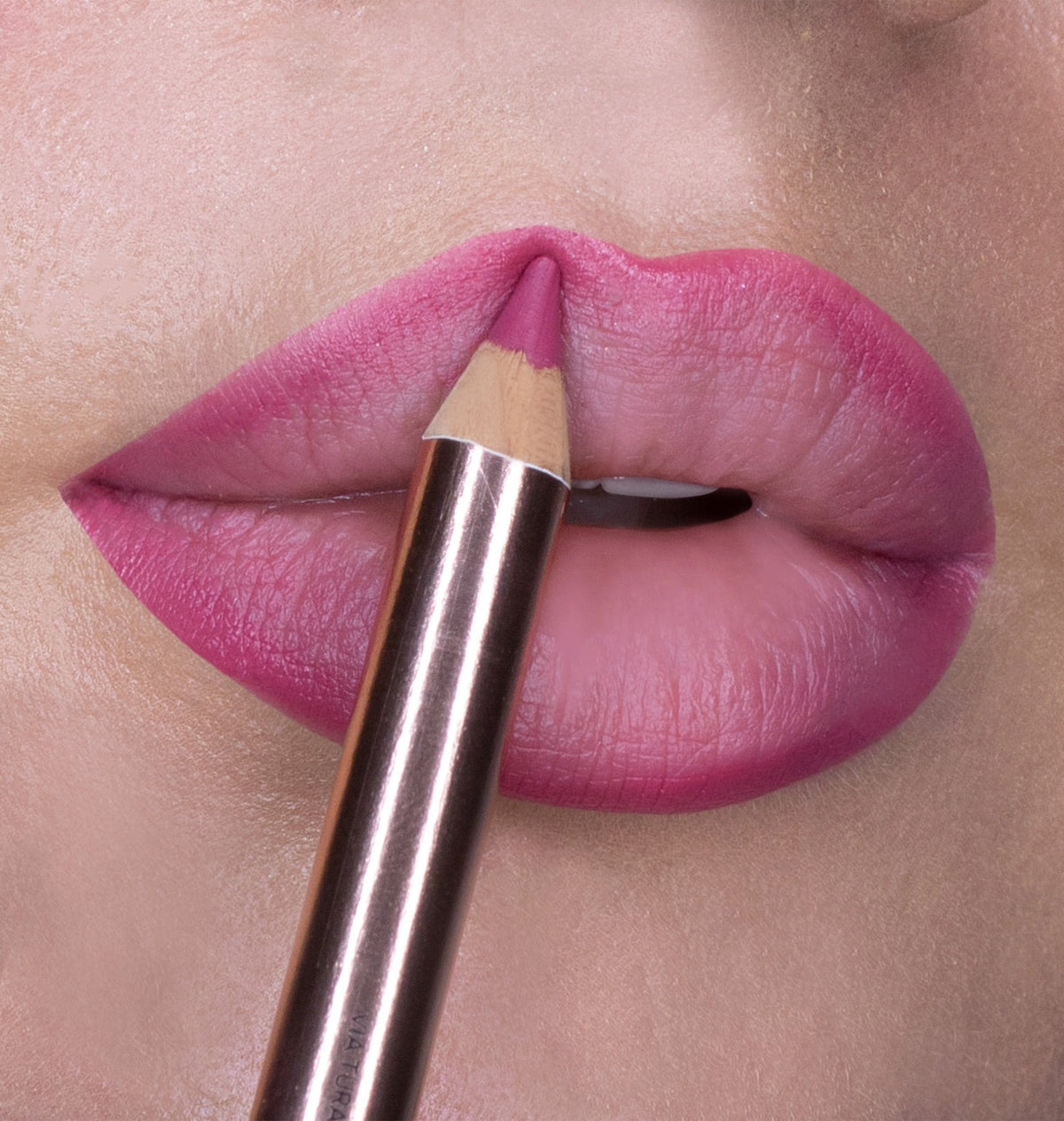 LIP LINER - KISS MARKER 06-thumbmail-3
