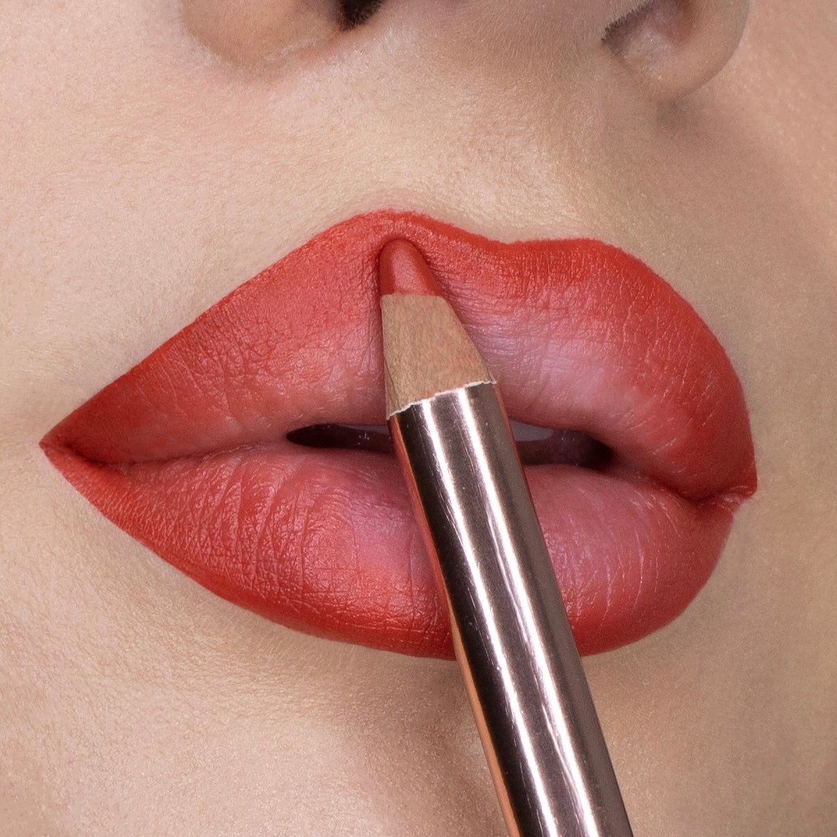 LIP LINER - KISS MARKER 11-thumbmail-3