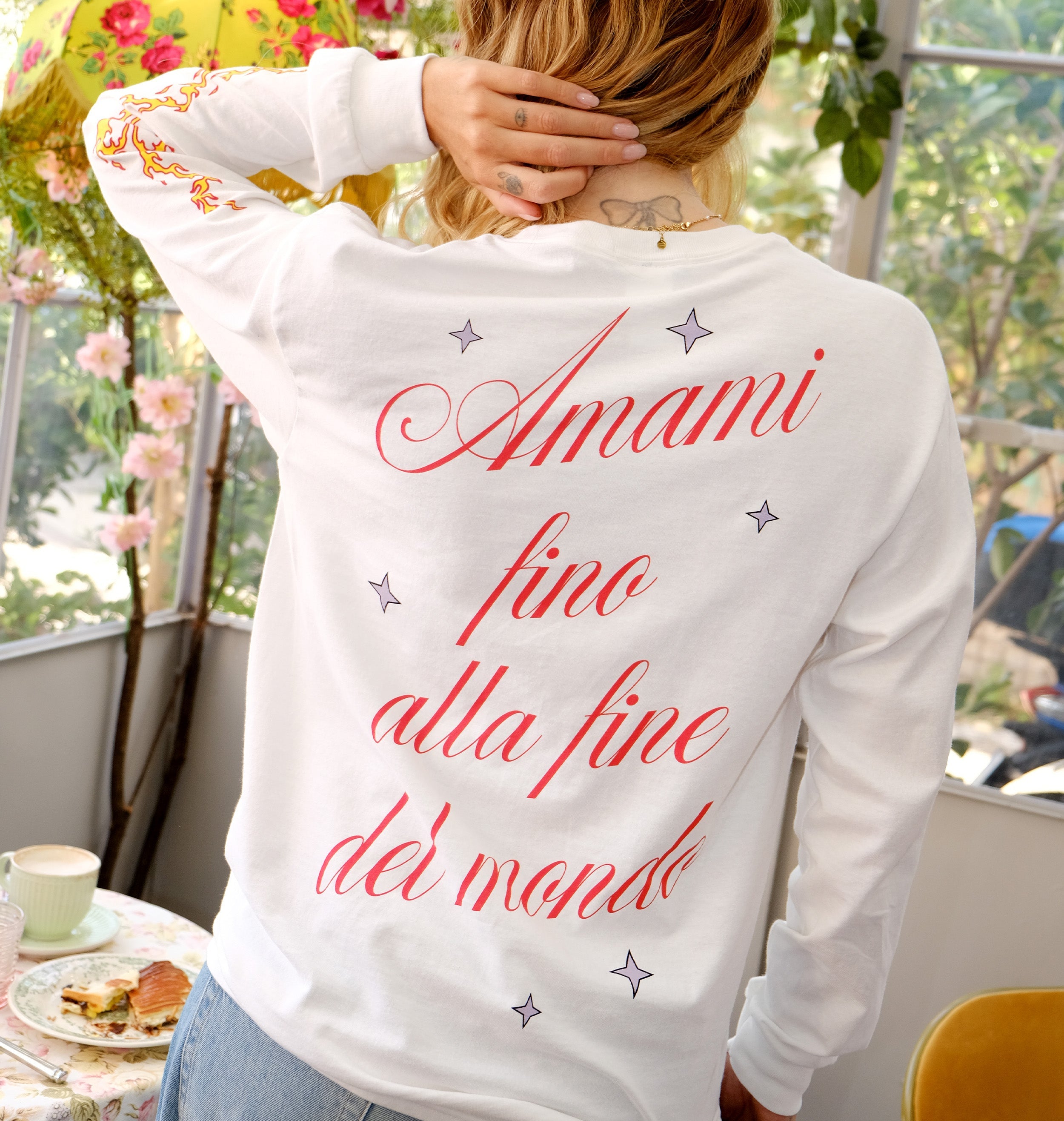 "AMAMI FINO ALLA FINE DEL MONDO" LONG SLEEVE T-SHIRT