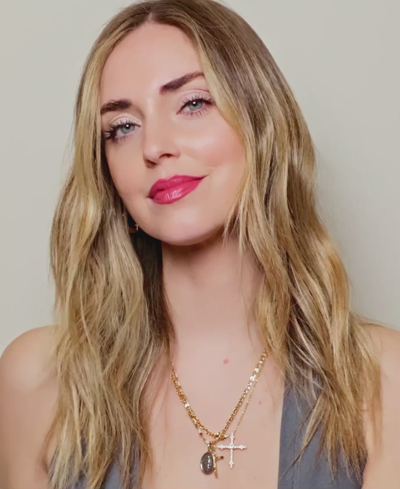 LIP KIT - KISS ESSENTIAL 12-thumbmail-3